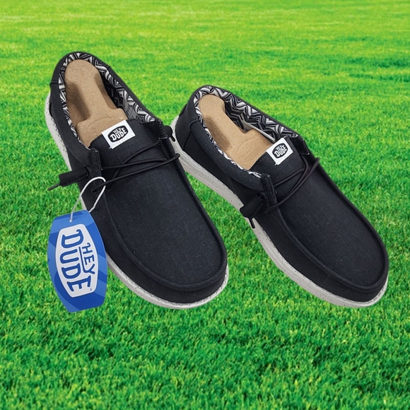 NwT Hey Dude Men's Wally Stretch Canvas Size 9 Washable Relax Fit Casual Shoes - Picture 1 of 16